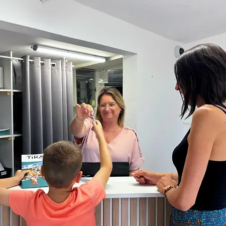 Campsite La Bergerie 3*